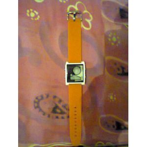 Skm 1063 - Montre Carre - Grand Modele Femme - Orange - Bracelet Caoutchouc - Occasion