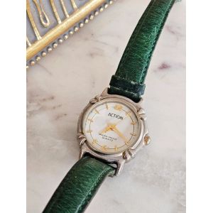 Montre Femme Vert Blanc Doré Cuir Waterproof Quartz Fond Acier Action - Occasion