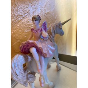 Figurine Papo, Ballerine Sur Sa Licorne Réf : 38822 - Occasion