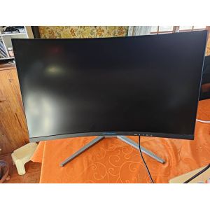 &Eacute;cran pc gamer incurv&eacute; medion - Occasion