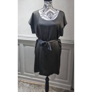 Robe Courte Satiné Kaki Avec Ceinture Tara Jarmon Taille 38 - Occasion