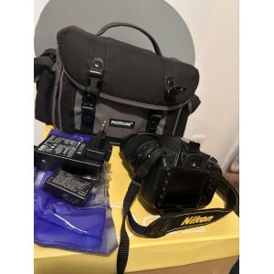 Appareil photo Nikon D3200 + accessoires - Occasion