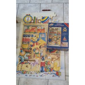 Puzzle g&eacute;ant galt giant puzzle a0853a floor toy cupboard 90 x 60cm 36" x 24" pouces &eacute;tag&egrave;re enfant avec jouets bateau nounours cubes canard jaune train toupie tambour clown livres chat crayons souris - Occasion