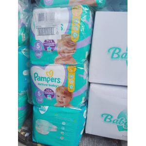 3 Paquets De 64 Couches Pampers Taille 5 , Total 192 Couches - Occasion