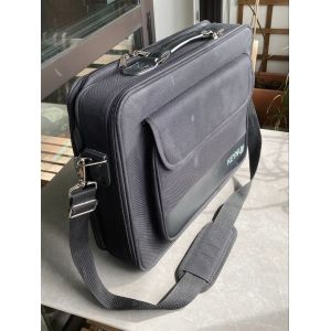 Sacoche noire PC portable &eacute;cran 17 pouces - protection renforc&eacute;e - Occasion