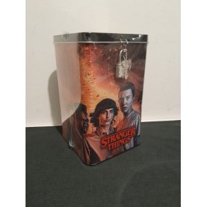 Goodies: Tirelire M&eacute;tal "Stranger Things" Avec Cadenas, Sous Blister. - Occasion