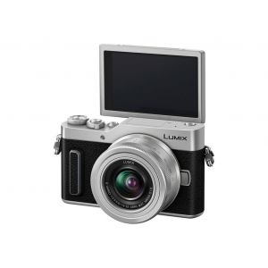 Panasonic Lumix G DC-GX880K - Appareil photo num&eacute;rique - sans miroir - 16.0 MP - Quatre tiers - 4K / 30 pi/s - 2.7x zoom optique objectif 12-32 mm - Wi-Fi - argent - Occasion