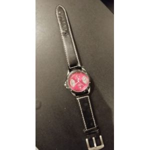 Montre Homme "Winner" - Cadran Rouge Solaire - Bracelet Cuir Noir - Pile Fonctionne - Occasion