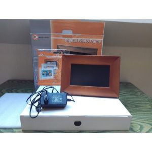 Cadre photo num&eacute;rique en bois COMPOSITOR PF10.207 - 17,8 cm - 7.0 - Occasion