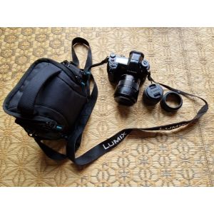 PANASONIC LUMIX G9 20.3 mpix + Objectif pour Hybride Panasonic 12-60mm F2.8-4.0 ASPH Power OIS et accessoires - Occasion