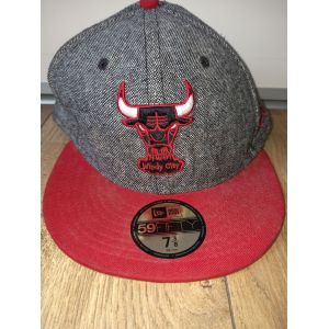 Casquette Taureau Rare Vintage Plate Basketball Baseball Windy City Bulls Chicago Gris Chiné Rouge Collection Brodée Américaine Nba Homme Femme Sports Hip Hop Coton - Occasion