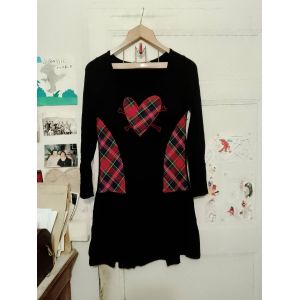 Robe Noire Motifs A Carreaux Rouges 16 Ans Jean Paul Gaultier Junior. - Occasion