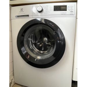 Machine &agrave; laver ELECTROLUX Timecare 500 &iquest; 1 &agrave; 8 kg. - Occasion