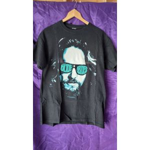 T Shirt The Big Lebowski The Dude Abides Universal Studios Bleu Blanc Fond Noir Coton 179 Grammes - Occasion