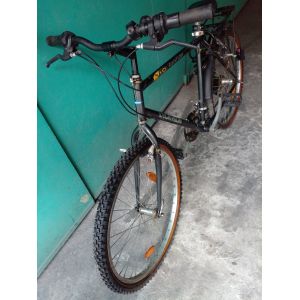 V&eacute;lo Vtt Rockrider Decathlon 21 Vitesses - Occasion