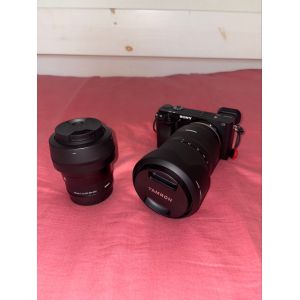 Sony A6400 24.2 mpix + Objectif Sigma 30 mm f/1.4 + Objectif Tamron 17-70 mm f/2.8 - Occasion
