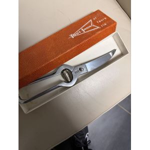 S&eacute;cateur &agrave; volaille en acier inox chrom&eacute;. Id&eacute;al pour la d&eacute;coupe poulet Vendu dans sa bo&icirc;te d'origine - Occasion