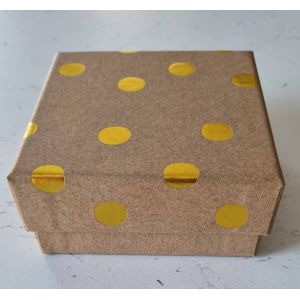 Bo&icirc;te En Carton Carr&eacute;e - Occasion