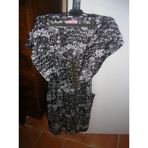 Robe Zippée Devant Jennyfer Taille S 2 Poches Sur Les Côtés 100% Polyester. - Occasion