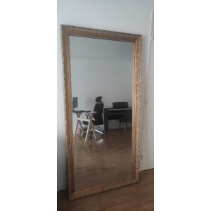 Miroir en paulownia doré 90x180 cm – Comme neuf ? En excellent état ? Cadre en bois doré, design chic et intemporel ? Peut être posé au sol ou accroché au mur À venir récupérer sur [94] - Occasion