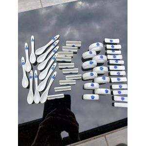 Lot De 42 Pièces En Céramique, Set De Table Repose Couvert Rond De Serviette, Blanc Avec Une Fleur Bleue - Occasion