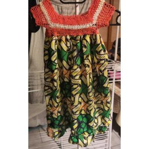 Belle Robe D'Enfant De Couleur Vert Jaune Orange Blanc En Crochet Et Wax 62cm X 30cm &Acirc;ge 6 Ans Plus Ou Moins Artisanale Cousue &Agrave; La Main - Occasion