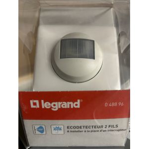 D&Eacute;TECTEUR MURAL DE MOUVEMENT AUTONOME ECO1 C&Eacute;LIANE 2 FILS SANS NEUTRE 100W LED - COMPLET AVEC PLAQUE BLANCHE - Occasion