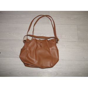 Sac PARFOIS bandouli&egrave;re, &eacute;paule, simili cuir gra&icirc;n&eacute; camel TBE - Occasion