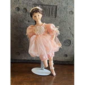 Poup&eacute;e en porcelaine ballerine - Occasion
