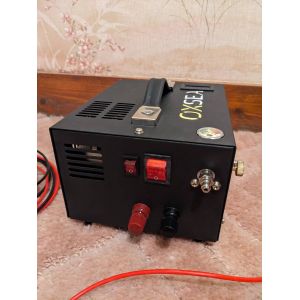 Mini Compresseur Oxsea 12v/220v (Pour Bouteille De Plong&eacute;e) - Occasion