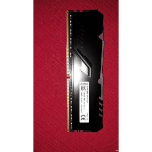 Kingston Technology HyperX Fury Noir 8 Go 2666 MHz DDR4 RGB - Occasion