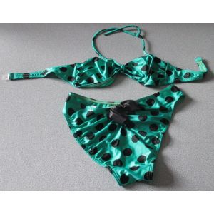 Maillot De Bain Style Bikini-Modèle Papillon De Triumph-Vert Avec Gros Pois Noirs Cerclés De Brillant-Taille 40-Noeud Noir À La Culotte-Mini Baleines Latérales Pour Le Haut-82%Polyamide/18%Élasthanne - Occasion