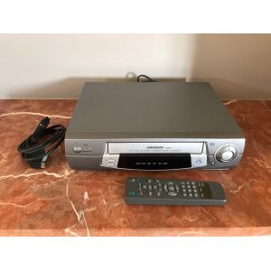 Magn&eacute;toscope grandin V2020N lecture NTSC BI VITESSEavec sa t&eacute;l&eacute;commande - Occasion