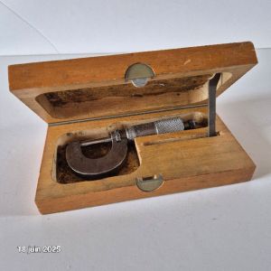 Microm&egrave;tre, palmer Pav Vaduz steinmayer ancien avec sa bo&icirc;te d&rsquo;origine de 0 &agrave; 25 mm - Occasion