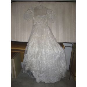 Robe De Mariee Blanche Voile Tulle Brode Fleurs Manches Ballon Col Montant Traine Taille 36.38 Longue Doublee De Satin Blanc Style Romantique Tenue De Mariage Ceremonie Intemporelle Elegance Raffine - Occasion