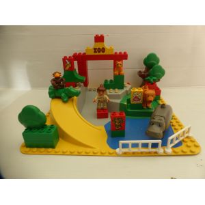 LEGO DUPLO Zoo Vintage avec Grande Plaque &agrave; Relief, Animaux et Figurine - Occasion