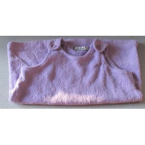 Robe Chasuble Pour Fillette Mauve Aspect Courtelle Formant Des Fleurs-Fermeture Épaules Par Un Bouton-Babaluno 18/23mois-100%Polyester (Hauteur 49cm)-Ancien Mais Peu Porté - Occasion