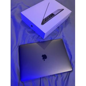 Apple MacBook Pro 2017 - 13.3" Intel Core i5 - 3.1 Ghz - Ram 8 Go - DD 250 Go - Occasion