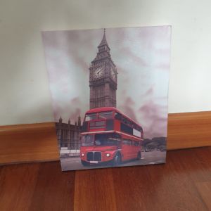 Tableau imprimé sur Londres à accrocher en très bon état dimension : 25*20cm - Occasion