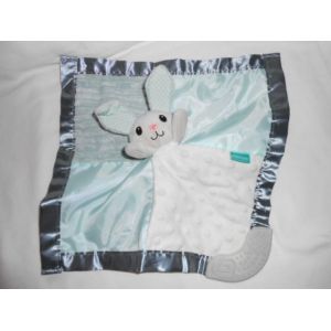 Doudou Lapin Bleu Vert Gris Blanc Infantino Anneau De Dentition Plat Carre Bruit Papier Oreille Mouchoir Multi Matiere - Occasion