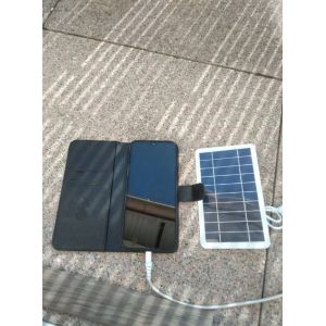 Petit chargeur photovoltaïque - Occasion