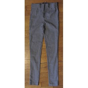 Pantalon Fille Damier Noir Et Blanc Jennyfer Don't Calm Me Taille 30 Longueur 86 Cm - Occasion