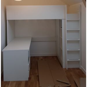 Lit mezzanine combin&eacute; avec armoire et bureau. - Occasion
