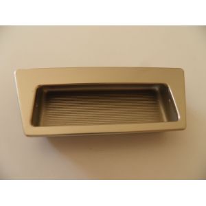 Poign&eacute;e cuvette &agrave; encastrer 90/68x37x12 Chrom&eacute;, fond d&eacute;co nervur&eacute; de Porte coulissante - Occasion