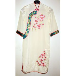 Robe Vietnamienne Pour Fête Ou Soirée Ou Cérémonie Couleur Ivoire - Occasion