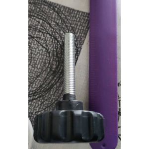 Poign&eacute;e et vis de serrage 10mm 10 mm filet&eacute;e 58mm pour une longueur totale de 90mm largeur poign&eacute;e : 50mm soit 5 cm noir et argent pour pied projecteur portant spot projo &eacute;clairage et autres - Occasion