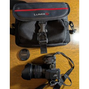 Panasonic LUMIX G7+ Objectif 14-140mm + housse + accessoires ( pack complet) - Occasion