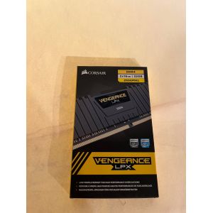 CMK32GX4M2A2666C16 - Occasion