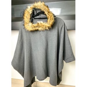 Cape Poncho - Veste Manteau Gris - Avec Fausse Fourrure - Occasion