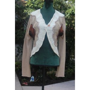 Très Beau Gilet Fantaisie Neuf Aldo Martin's Avec Jolie Recherche Ds La Maille Écru/Beige/Marron.Fermeture Avec Aiguille.Taille Étiquetèe: 44. - Occasion
